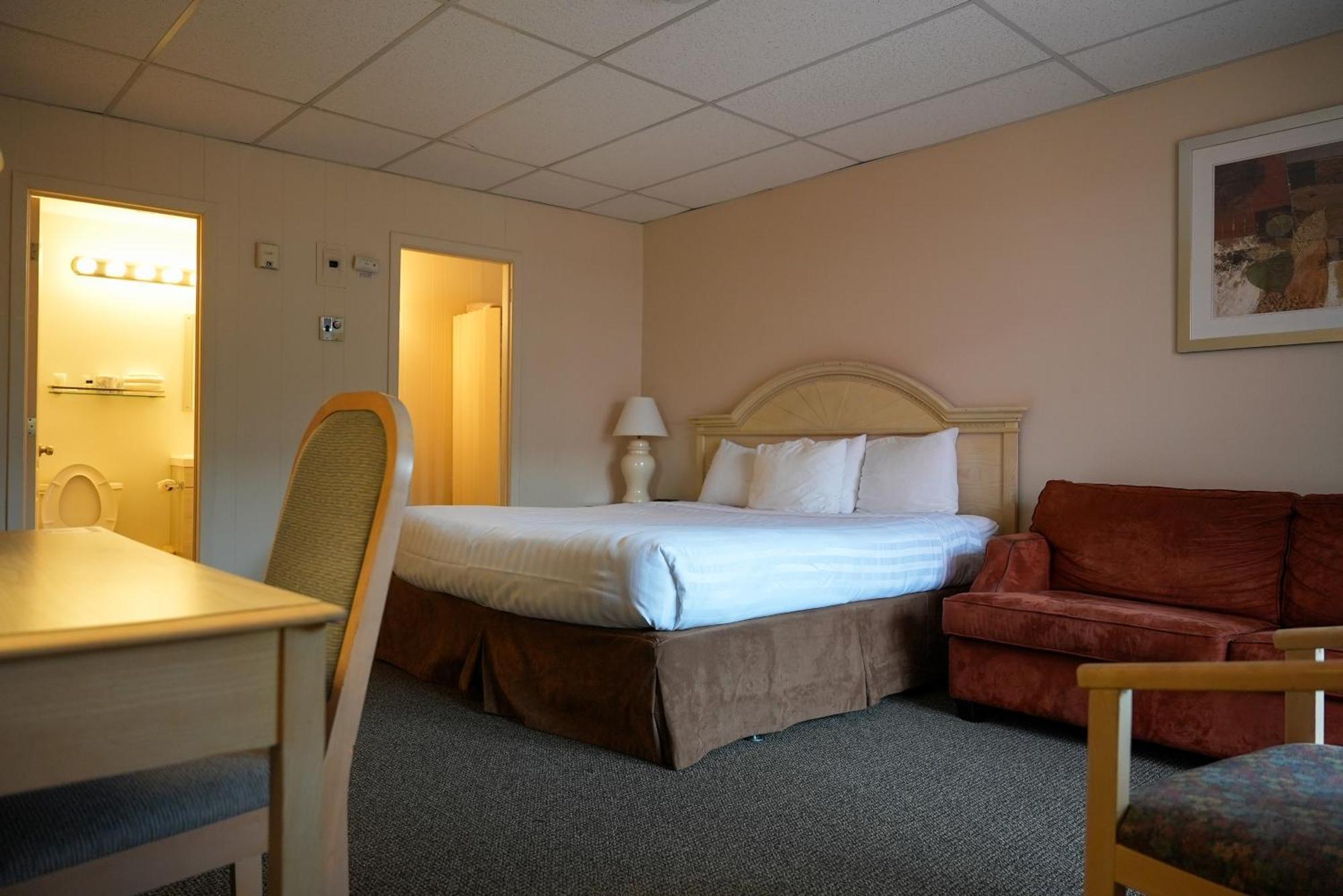 Travelodge By Wyndham Niagara Falls At The Falls Exterior photo